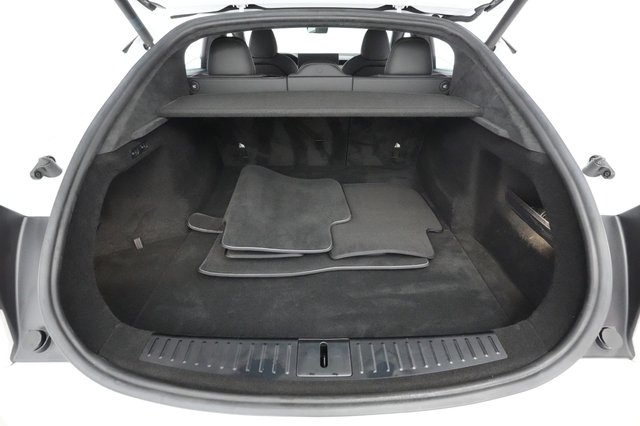2023 Tesla Model S — photo 6 of 21