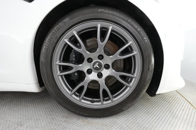 2023 Tesla Model S — photo 16 of 21
