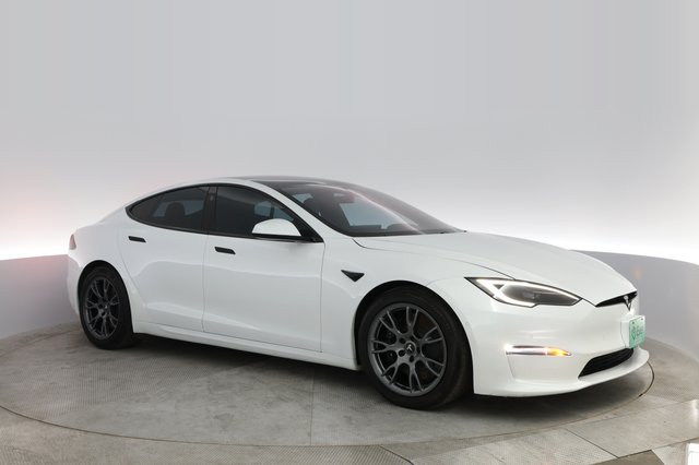 2023 Tesla Model S — photo 11 of 21