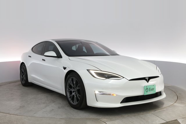 2023 Tesla Model S — photo 14 of 21