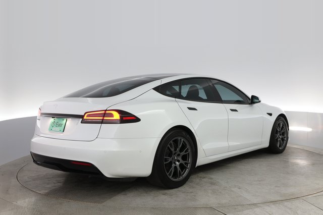 2023 Tesla Model S — photo 3 of 21