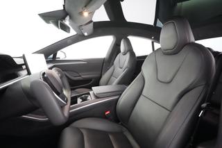 2023 Tesla Model S — photo 2 of 21