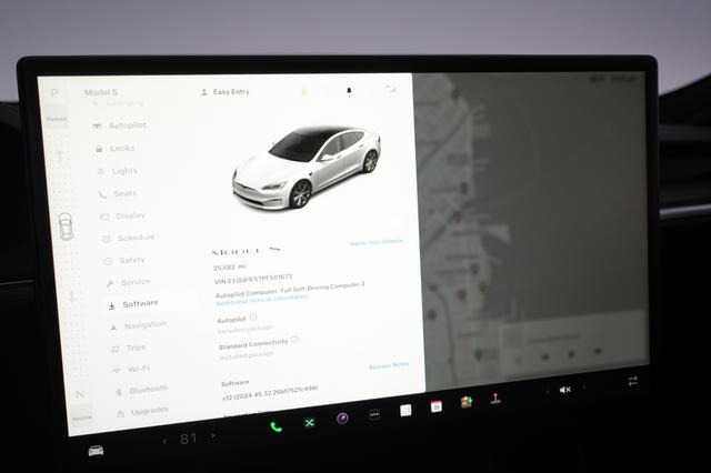 2023 Tesla Model S — photo 5 of 21