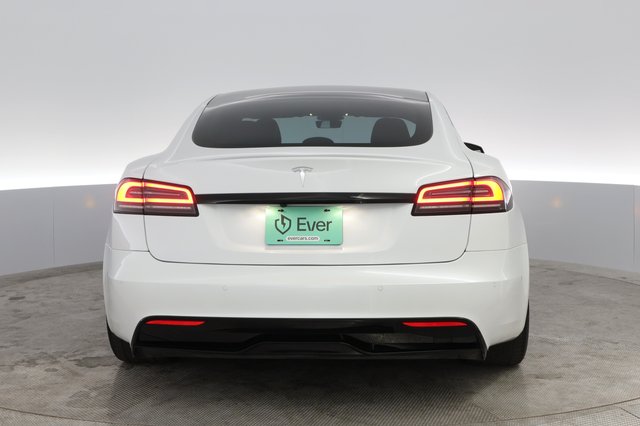 2023 Tesla Model S — photo 13 of 21