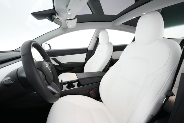 2020 Tesla Model 3 — photo 15 of 41