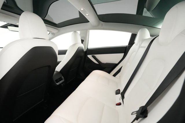 2020 Tesla Model 3 — photo 16 of 41