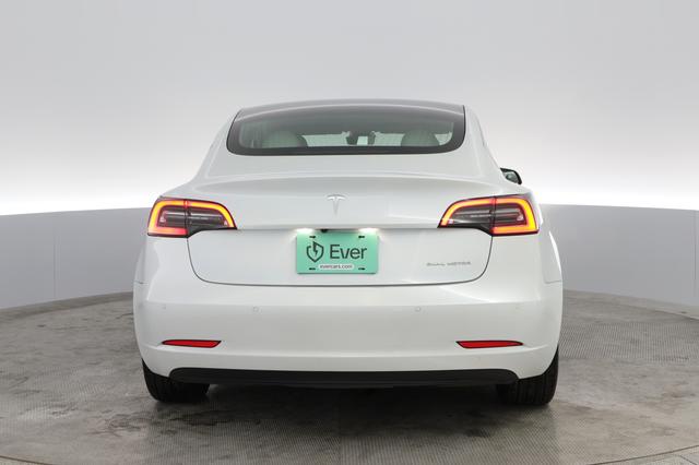 2020 Tesla Model 3 — photo 8 of 41