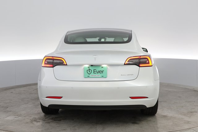 2020 Tesla Model 3 — photo 8 of 41
