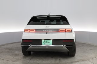 2022 Hyundai IONIQ 5 — photo 11 of 36