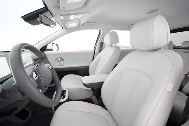 2022 Hyundai IONIQ 5 — photo 20 of 36