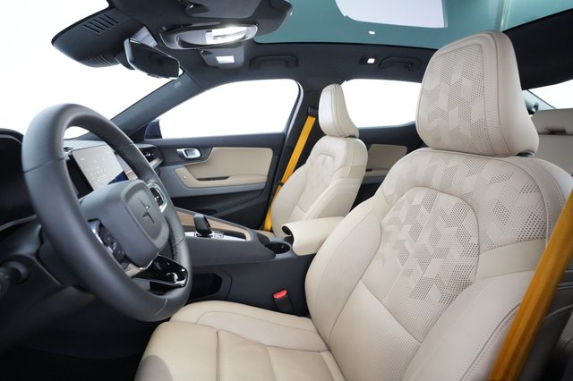 2022 Polestar 2 — photo 15 of 28