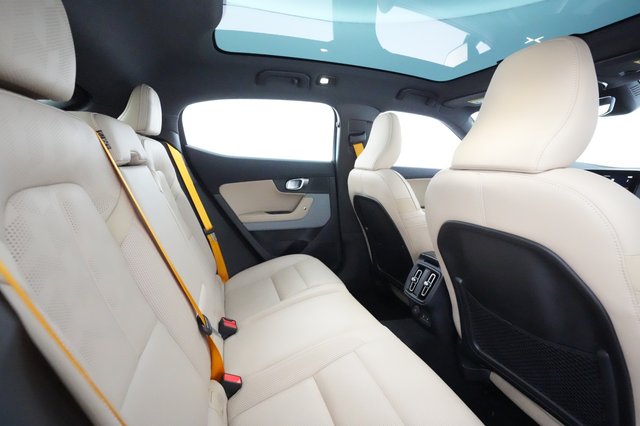 2022 Polestar 2 — photo 3 of 27