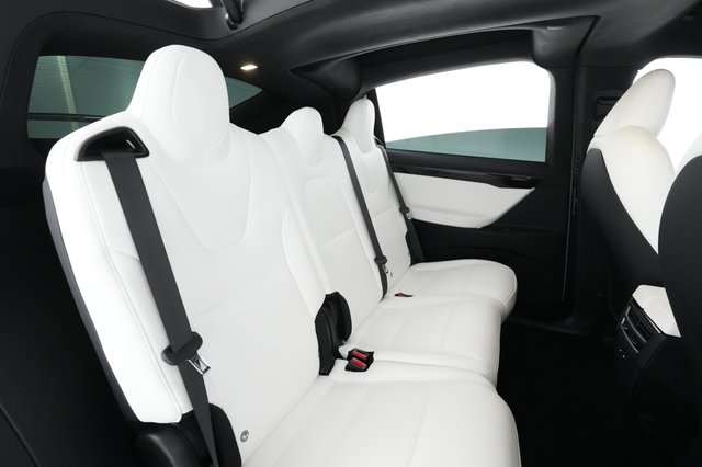 2020 Tesla Model X — photo 4 of 23