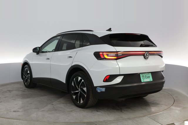 2021 Volkswagen ID.4 — photo 9 of 29