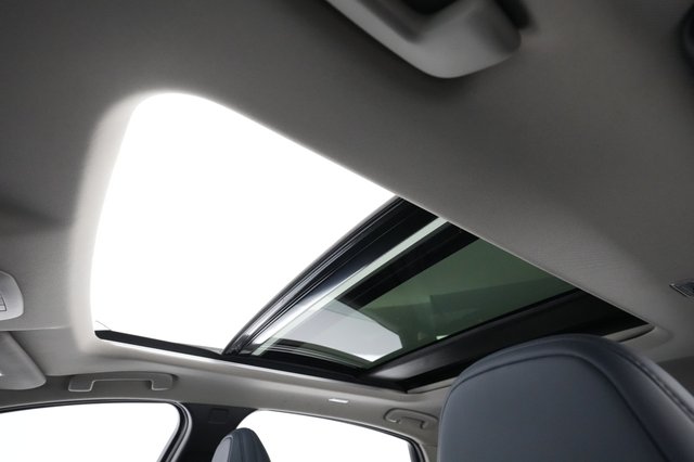 2023 Nissan Ariya — photo 18 of 22