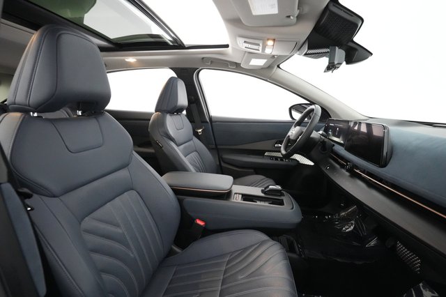 2023 Nissan Ariya — photo 20 of 22