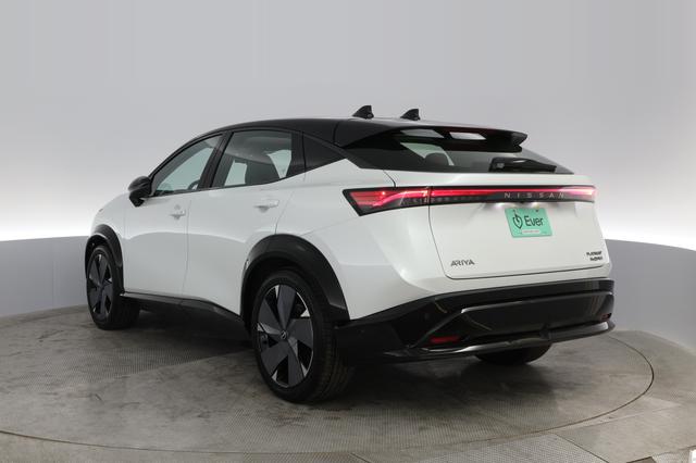2023 Nissan Ariya — photo 9 of 22