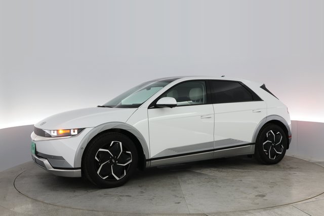 2023 Hyundai IONIQ 5 — photo 10 of 29
