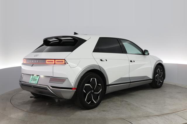 2023 Hyundai IONIQ 5 — photo 2 of 29