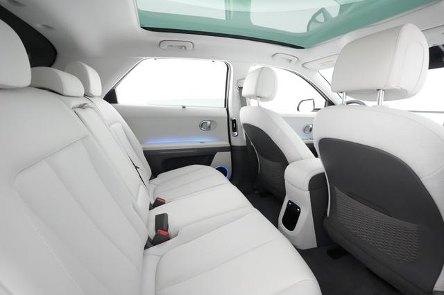 2023 Hyundai IONIQ 5 — photo 3 of 29