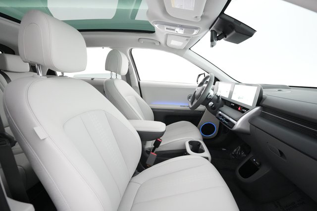 2023 Hyundai IONIQ 5 — photo 17 of 29