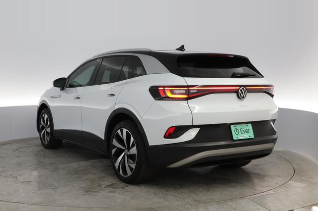 2021 Volkswagen ID.4 — photo 9 of 44