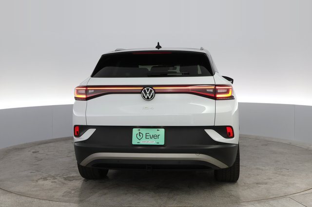 2021 Volkswagen ID.4 — photo 8 of 44