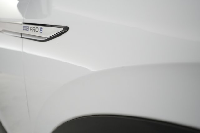 2021 Volkswagen ID.4 — photo 30 of 44