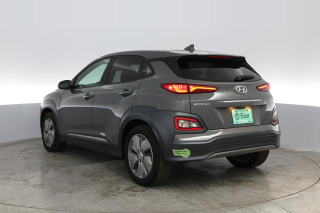 2021 Hyundai Kona — photo 10 of 27