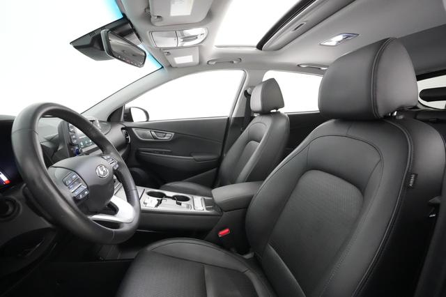 2021 Hyundai Kona — photo 3 of 27