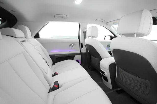 2023 Hyundai IONIQ 5 — photo 3 of 29