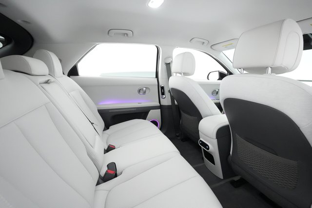 2023 Hyundai IONIQ 5 — photo 3 of 29
