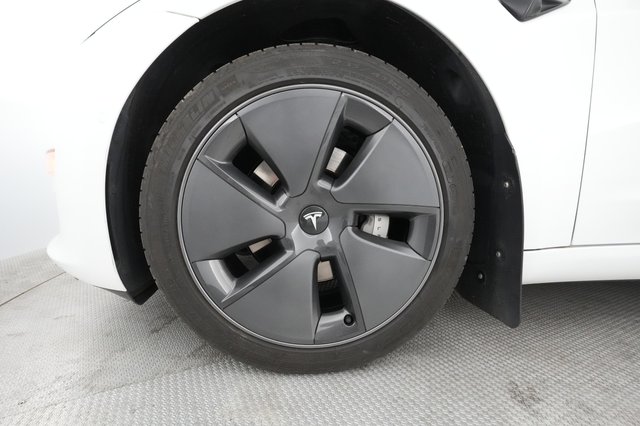 2021 Tesla Model 3 — photo 11 of 23
