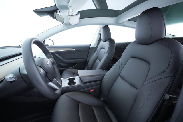 2021 Tesla Model 3 — photo 15 of 23
