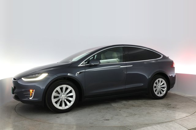 2020 Tesla Model X — photo 11 of 38