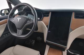 2020 Tesla Model X — photo 3 of 38