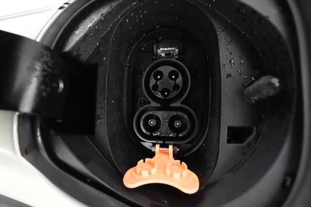 2023 Chevrolet Bolt EUV — photo 18 of 26