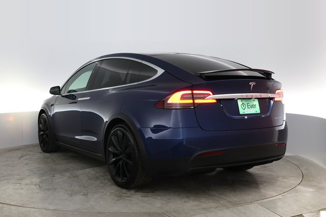 2021 Tesla Model X — photo 9 of 25