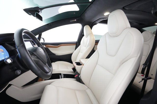 2021 Tesla Model X — photo 3 of 25