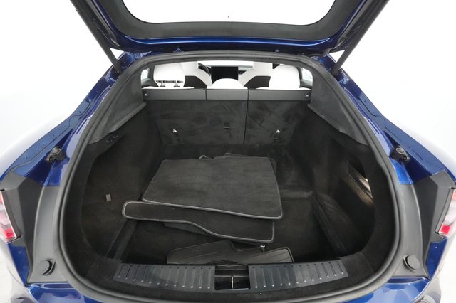 2022 Tesla Model S — photo 6 of 20