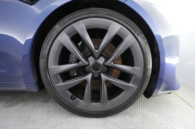 2022 Tesla Model S — photo 16 of 20
