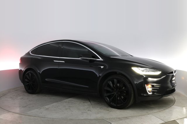 2020 Tesla Model X — photo 11 of 24