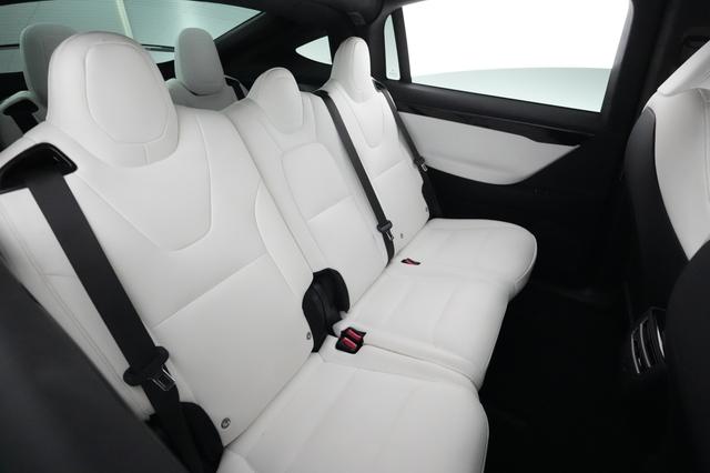 2020 Tesla Model X — photo 4 of 24