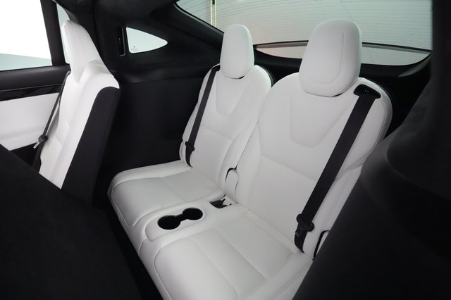 2020 Tesla Model X — photo 19 of 24