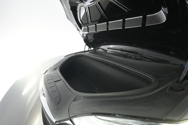 2020 Tesla Model X — photo 20 of 24