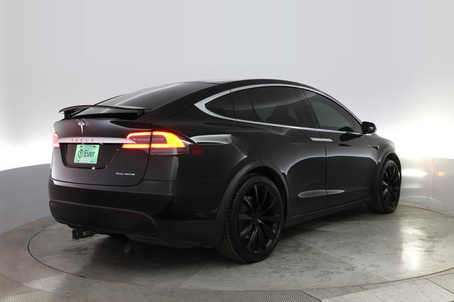 2020 Tesla Model X — photo 2 of 24