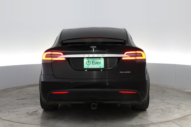 2020 Tesla Model X — photo 9 of 24