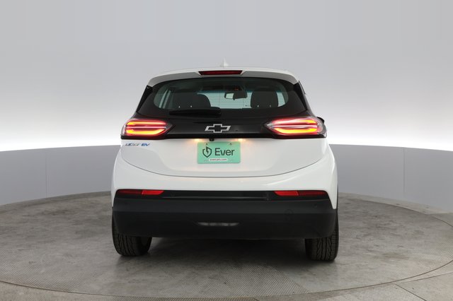 2023 Chevrolet Bolt EV — photo 8 of 52