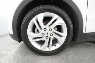 2023 Chevrolet Bolt EV — photo 11 of 52