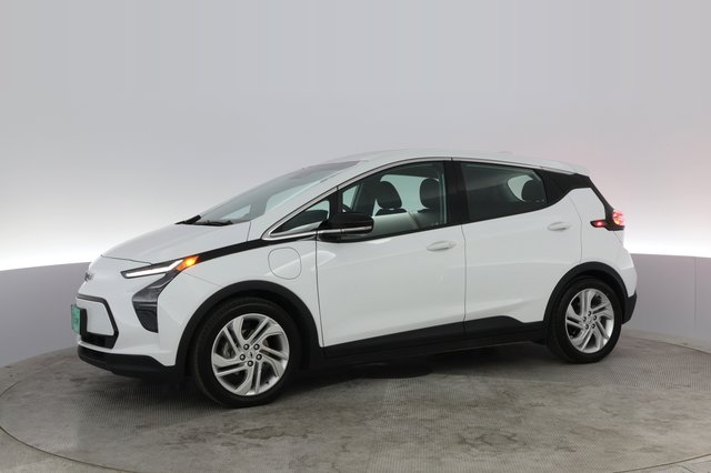 2023 Chevrolet Bolt EV — photo 10 of 52